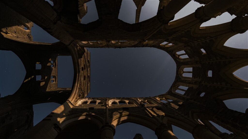 Le ciel étoilé vue de l'église abbatiale